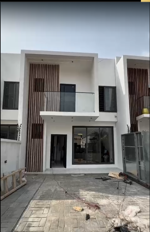 3 Bedroom Duplex House